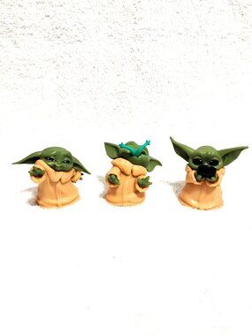 Set of 3 Star Wars Bounty Collection Baby Yoda The Mandalorian Series Figurines